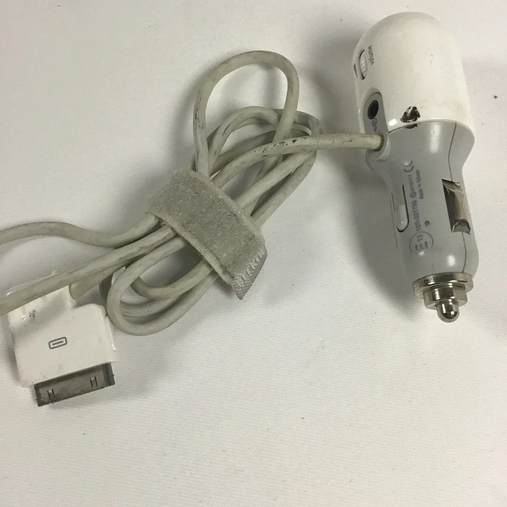 Belkin 30-Pin Car Charger with Aux Out and Volume Control for iPod iPhone White